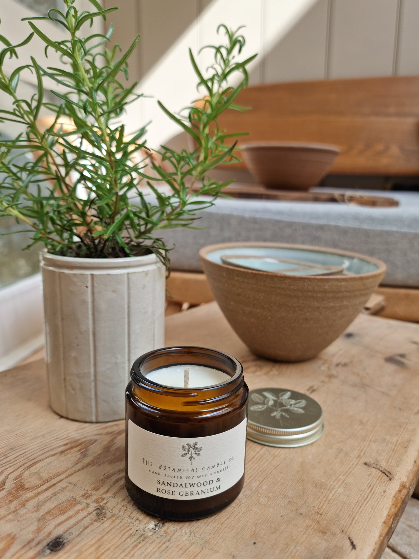 Sandalwood & Rose Geranium | Soy Scented Candle