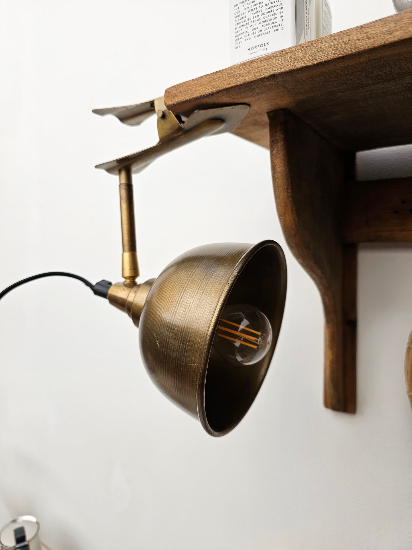 Clip Wall Lamp