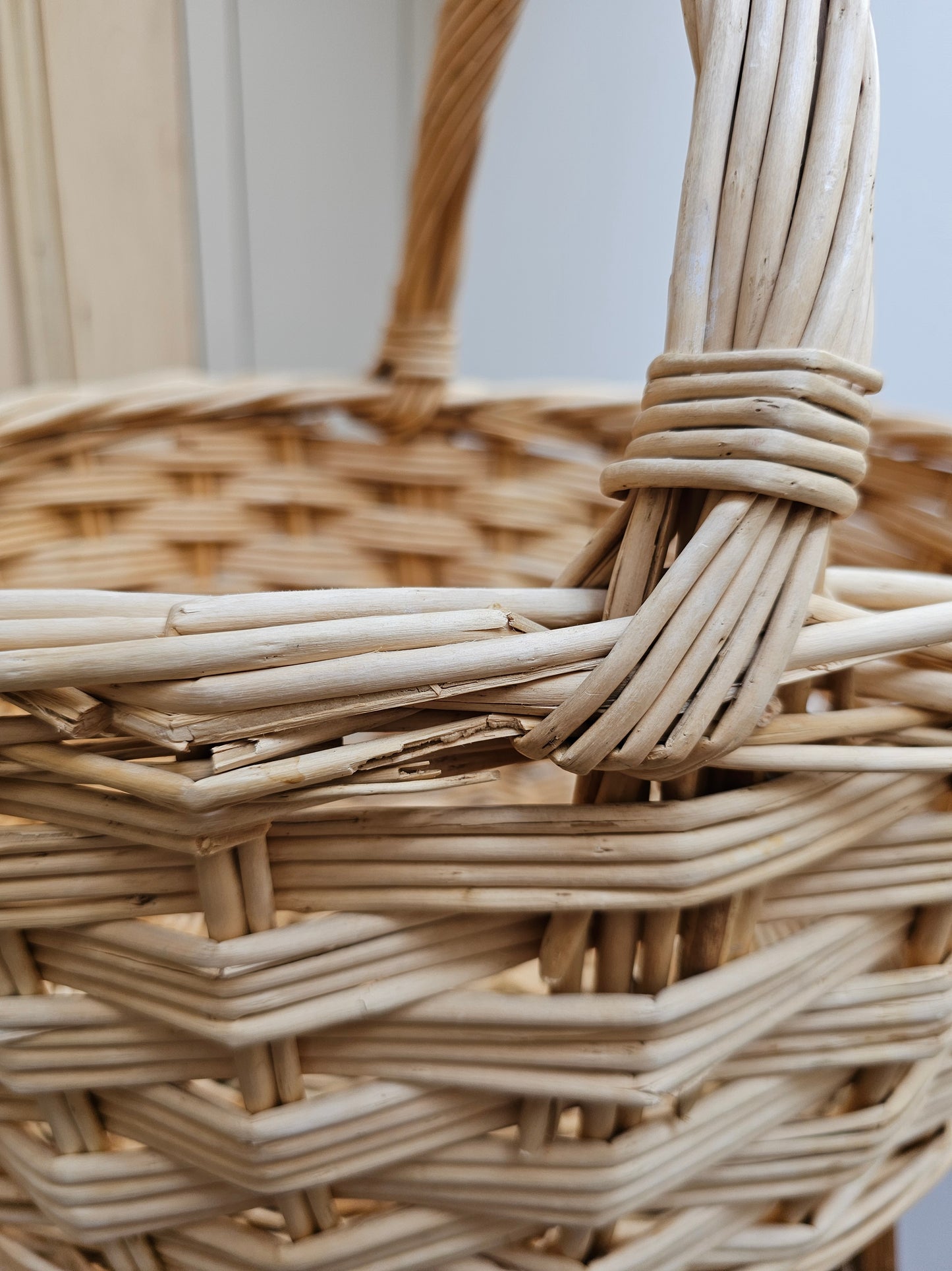 Vintage Basket | Light