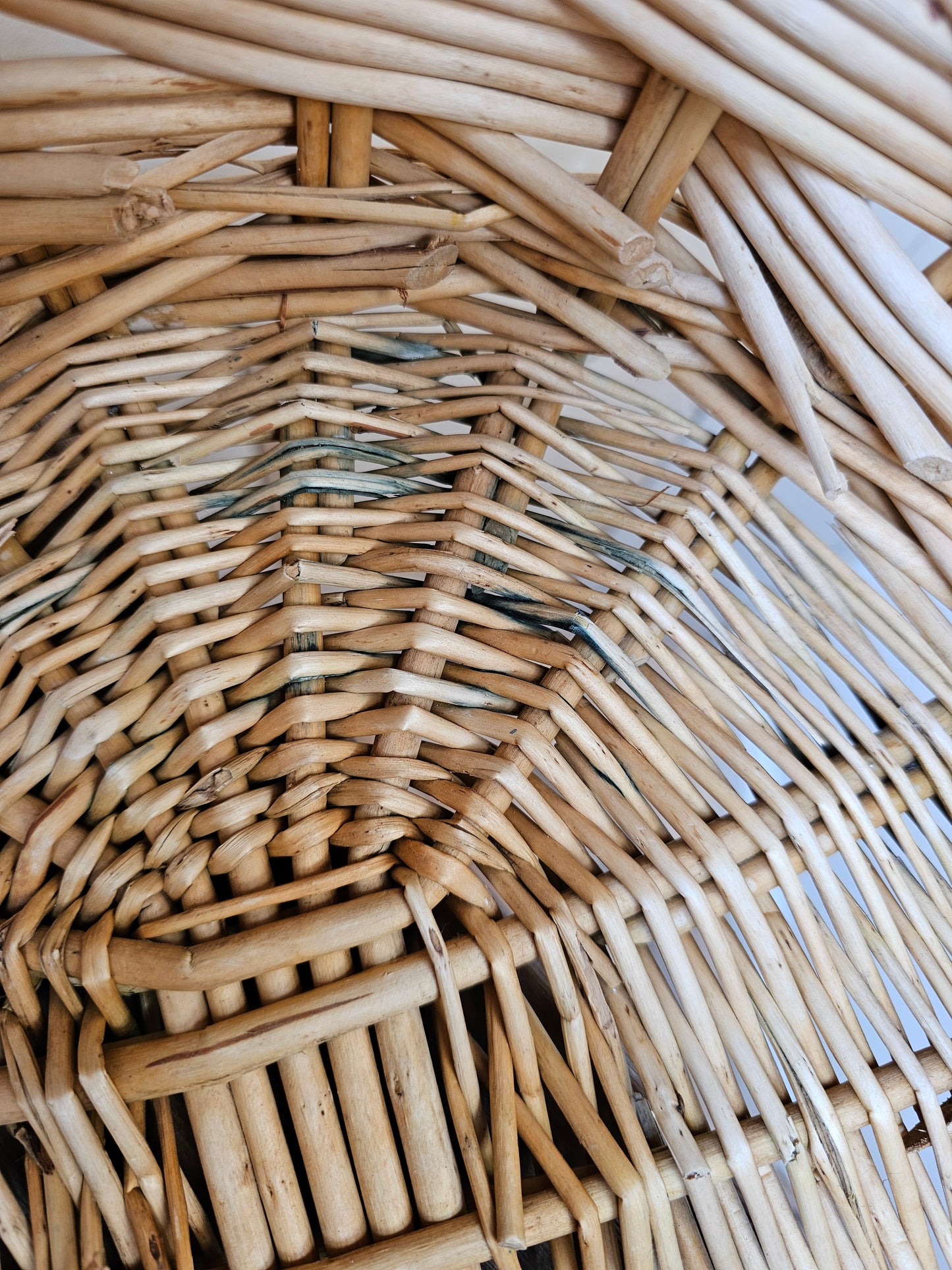 Vintage Basket | Light