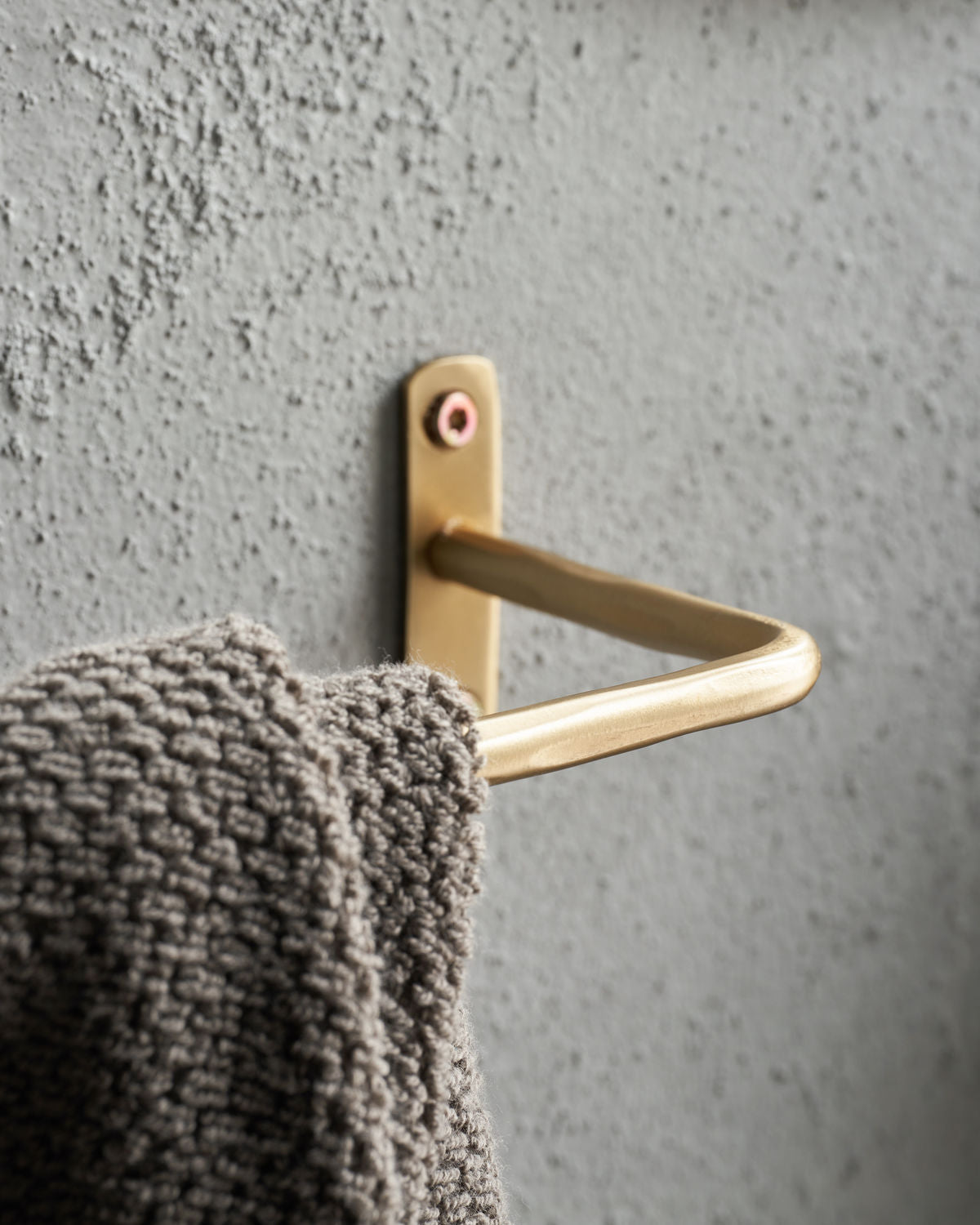 Welo Towel Rail | brass