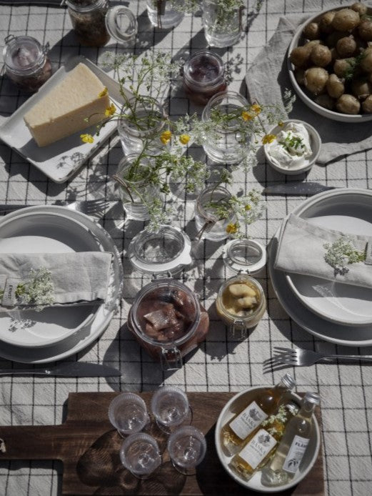 Duk Tablecloth | Black Square