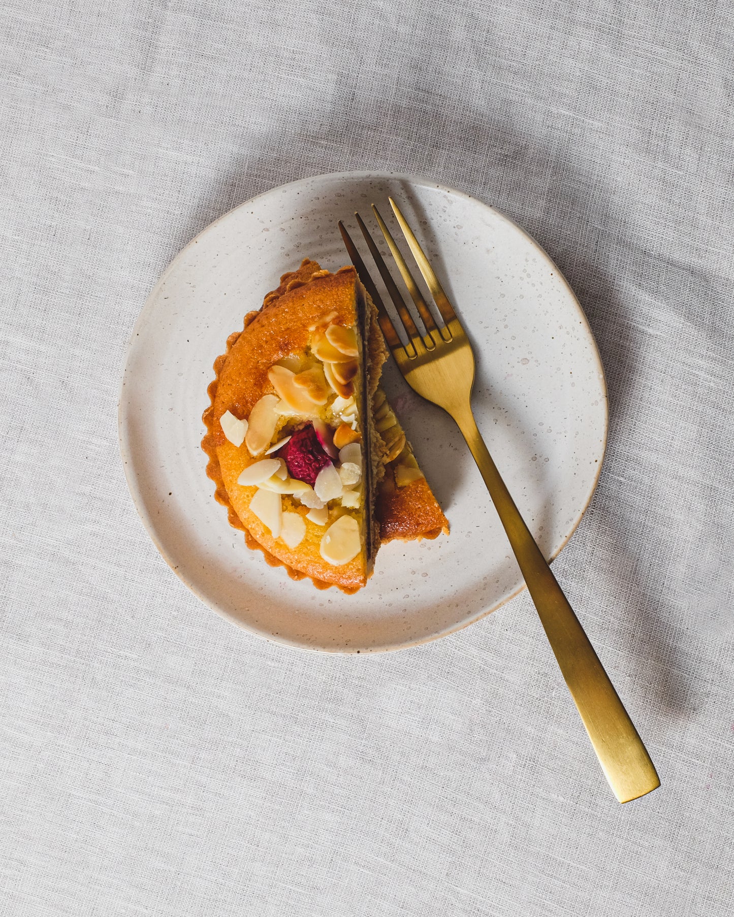 Pion Cake Plate