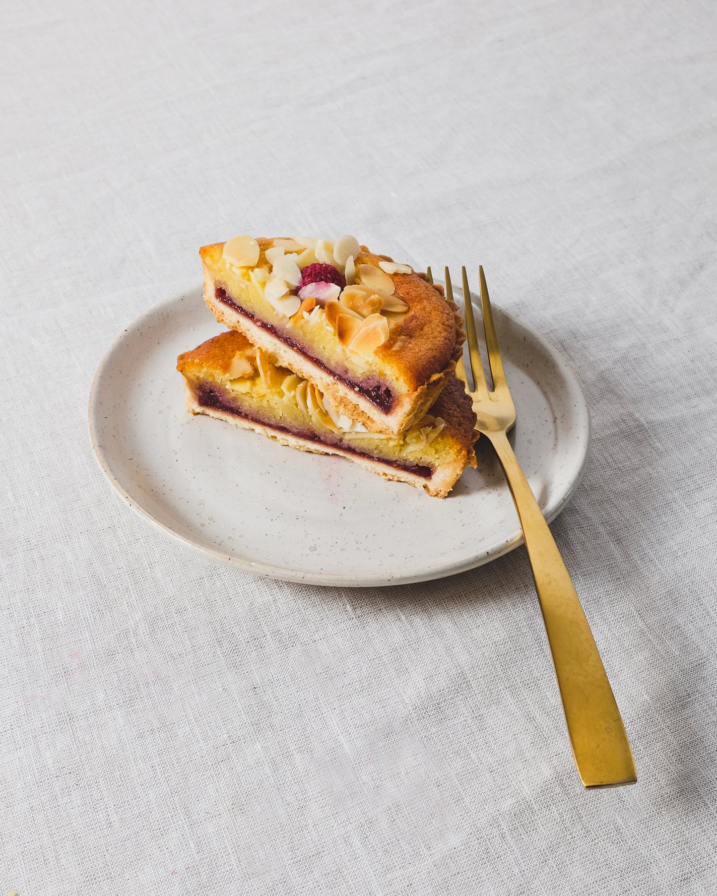 Pion Cake Plate