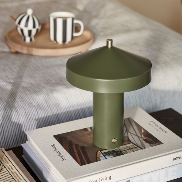 Hatto LED Table Lamp | Green