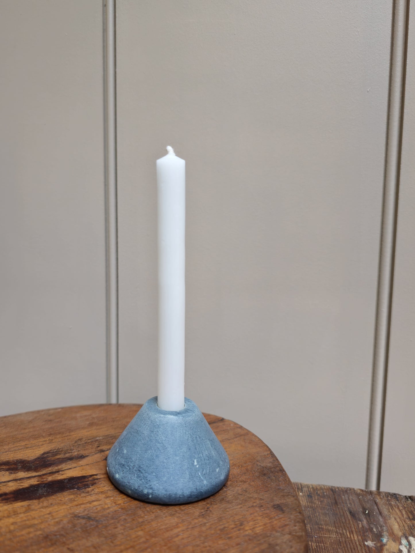 Iconia Candle Stand