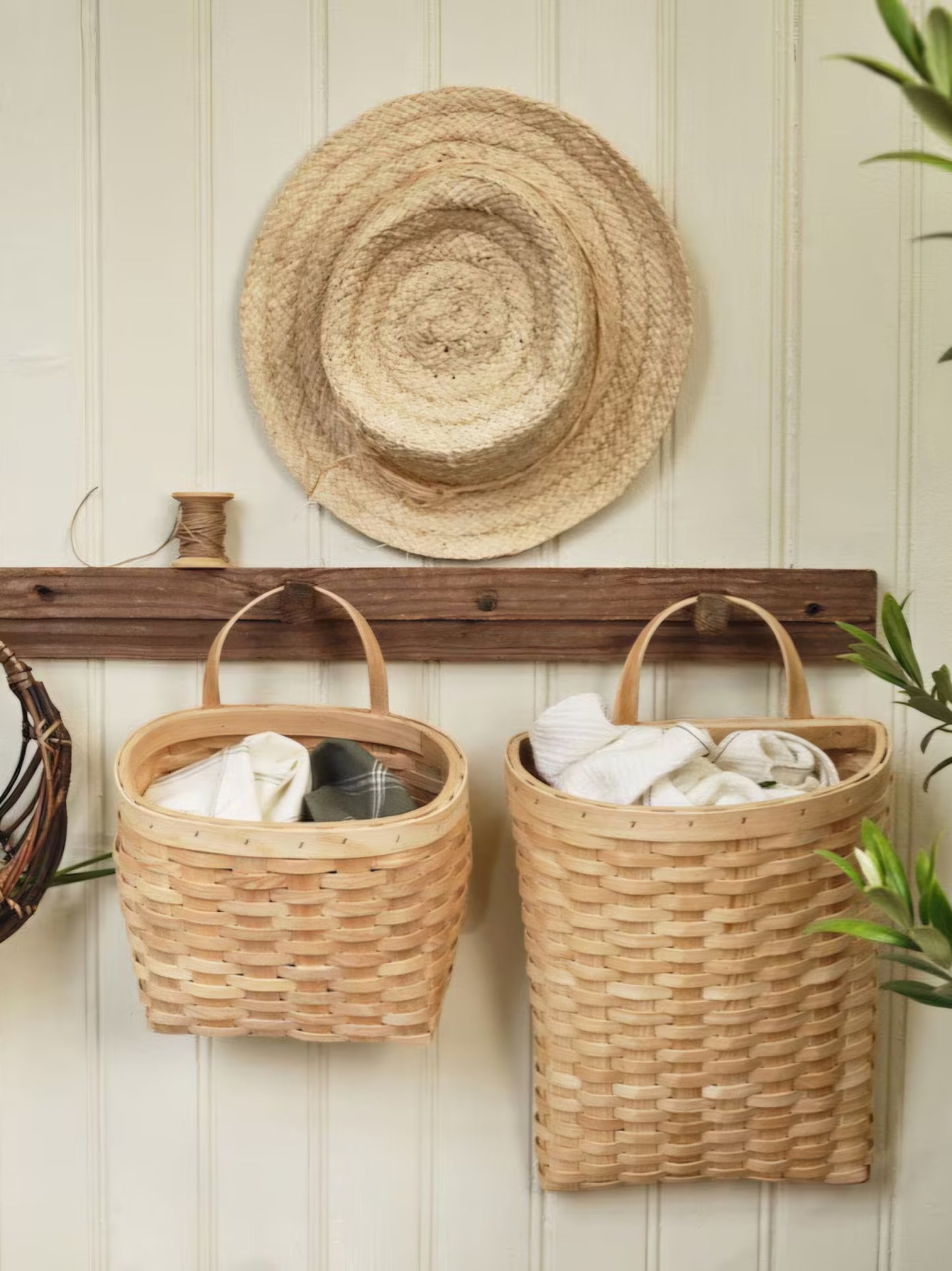 Evy Wood Wall Basket