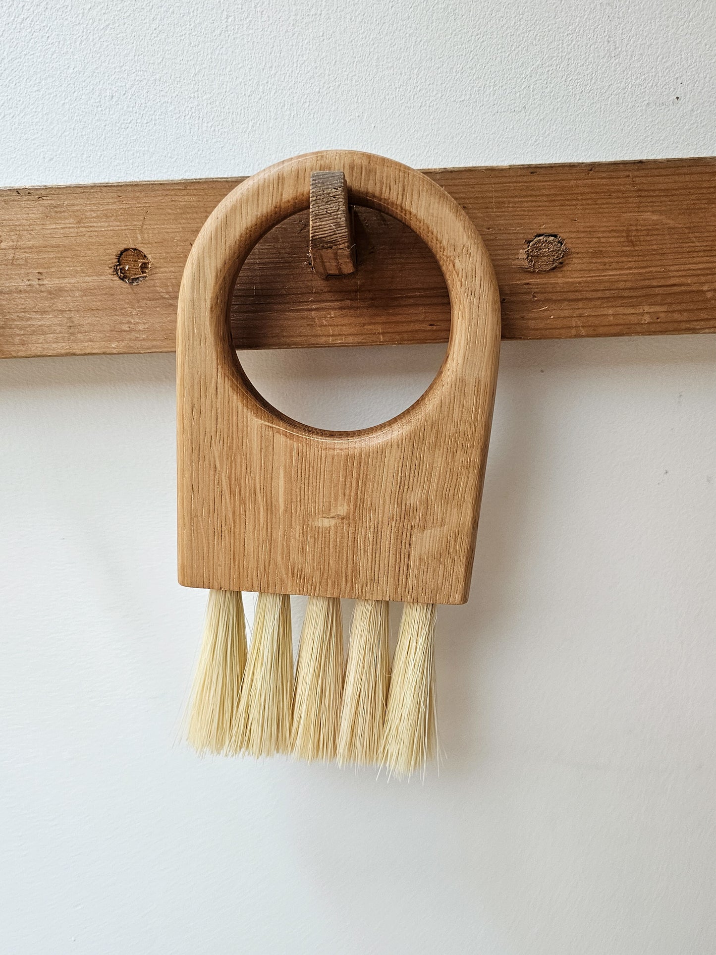 Keyhole Brush