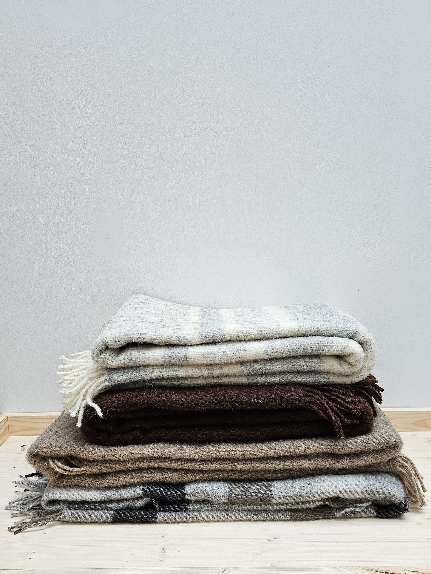 Gotland Wool Blanket | Walnut