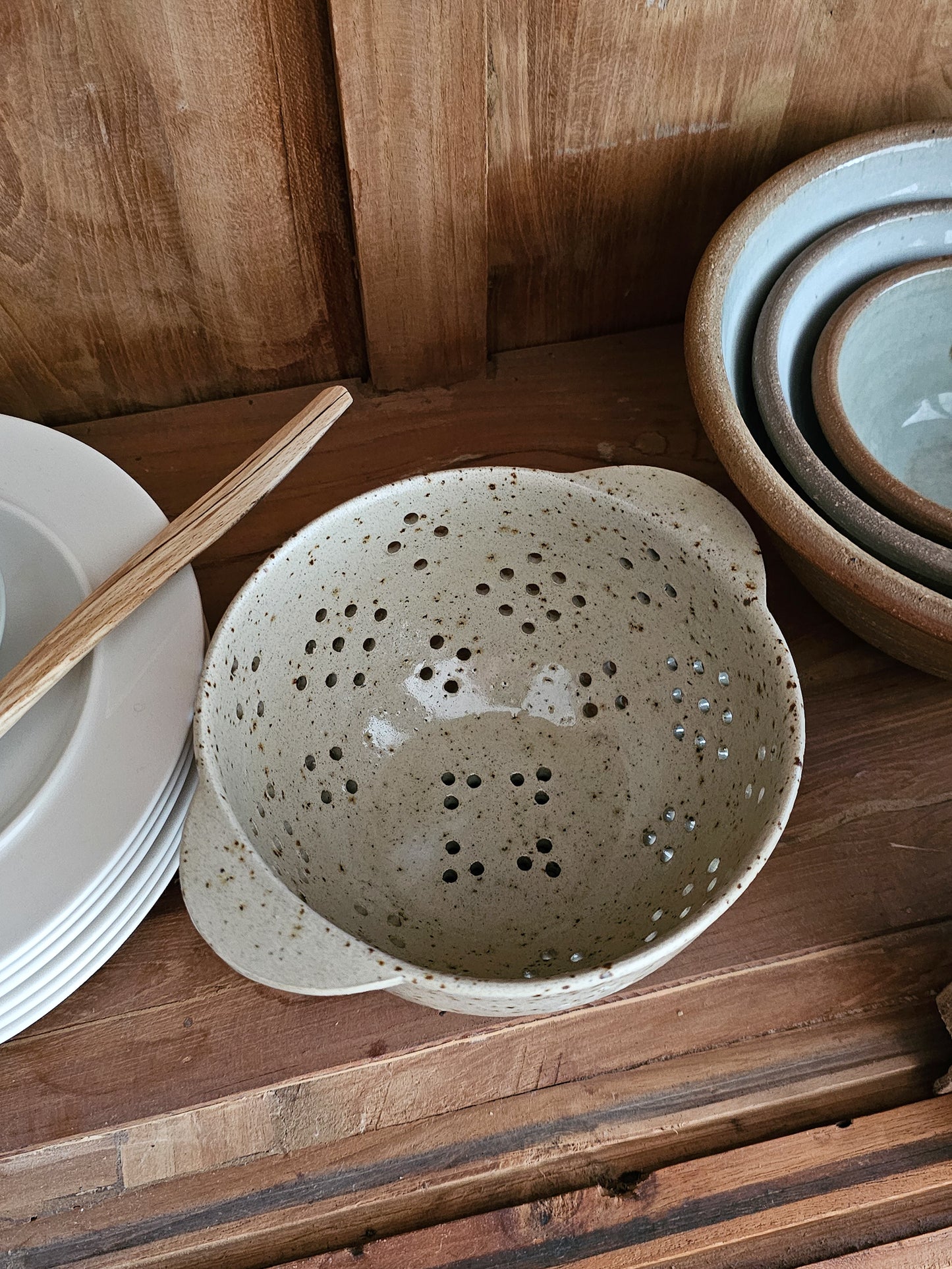 Berry Bowl Colander | Bel Holland