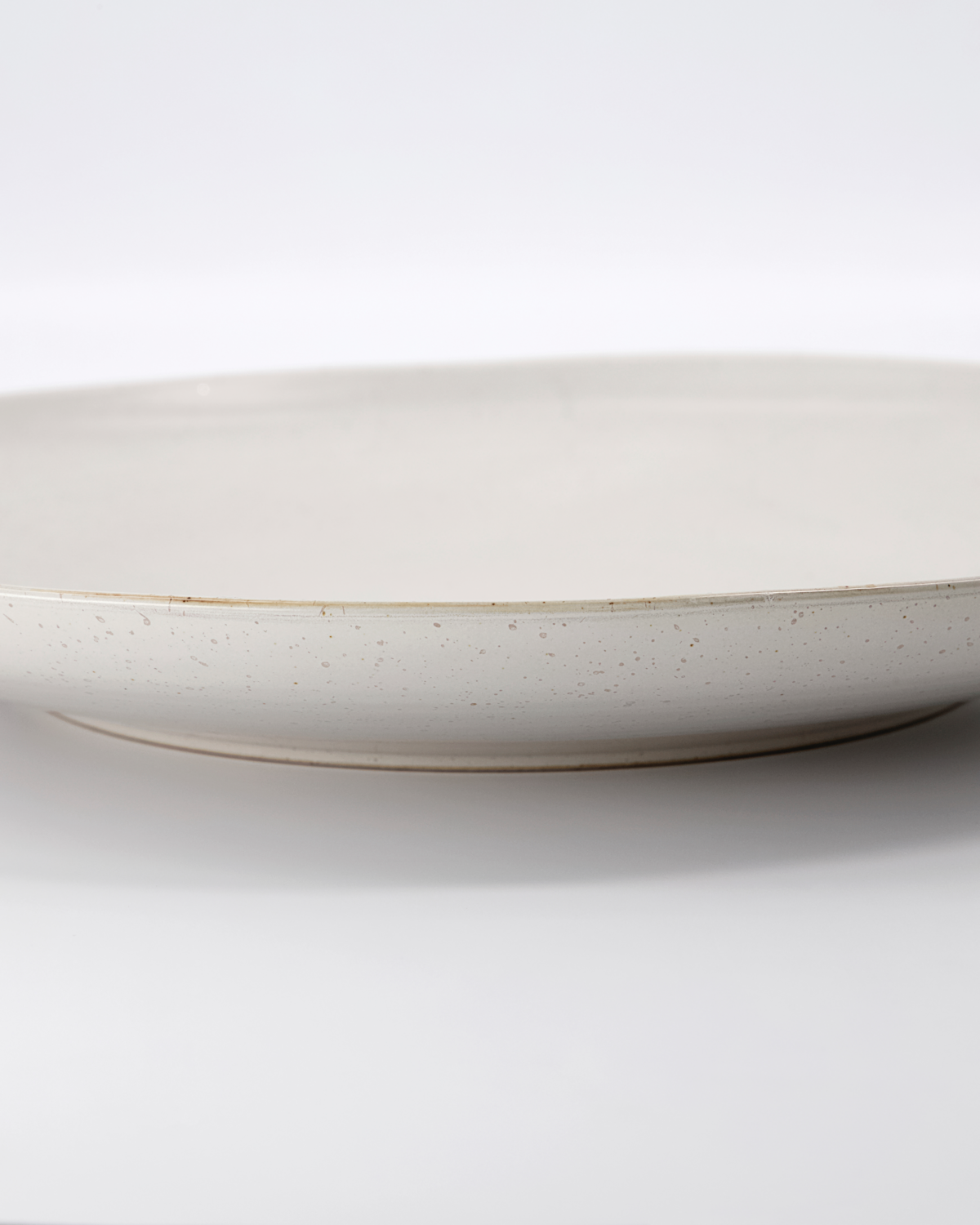 Pion Round Serving Dish