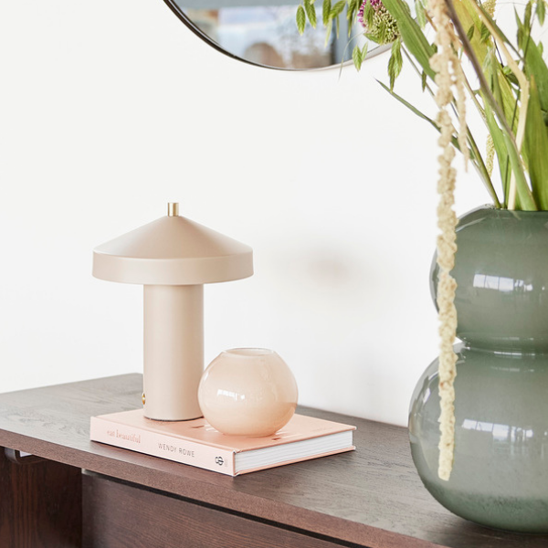 Hatto LED Table Lamp | Clay