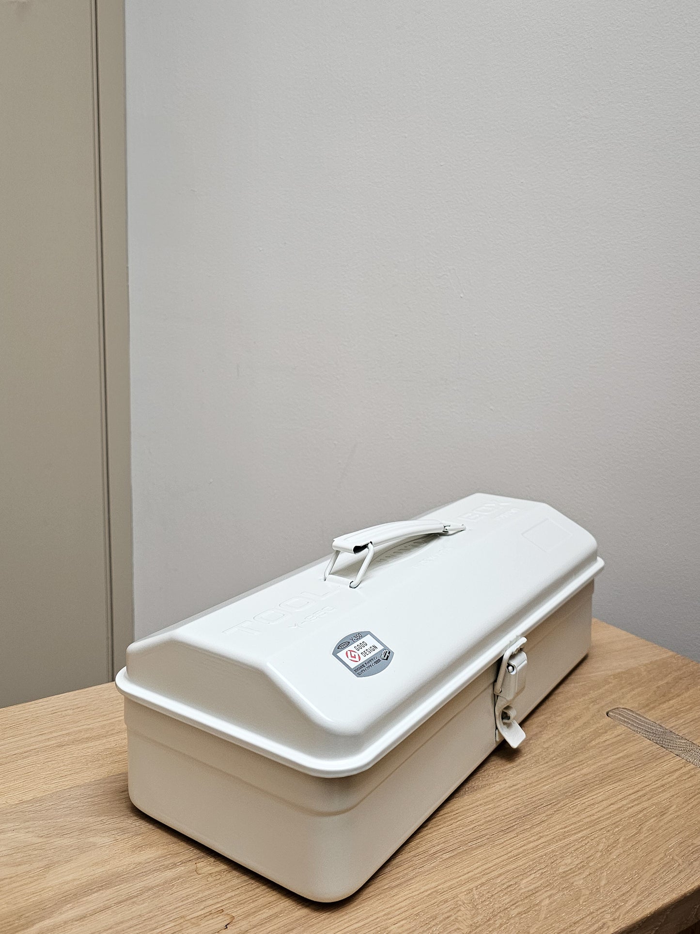 Toyo Y-350 Tool Box | White