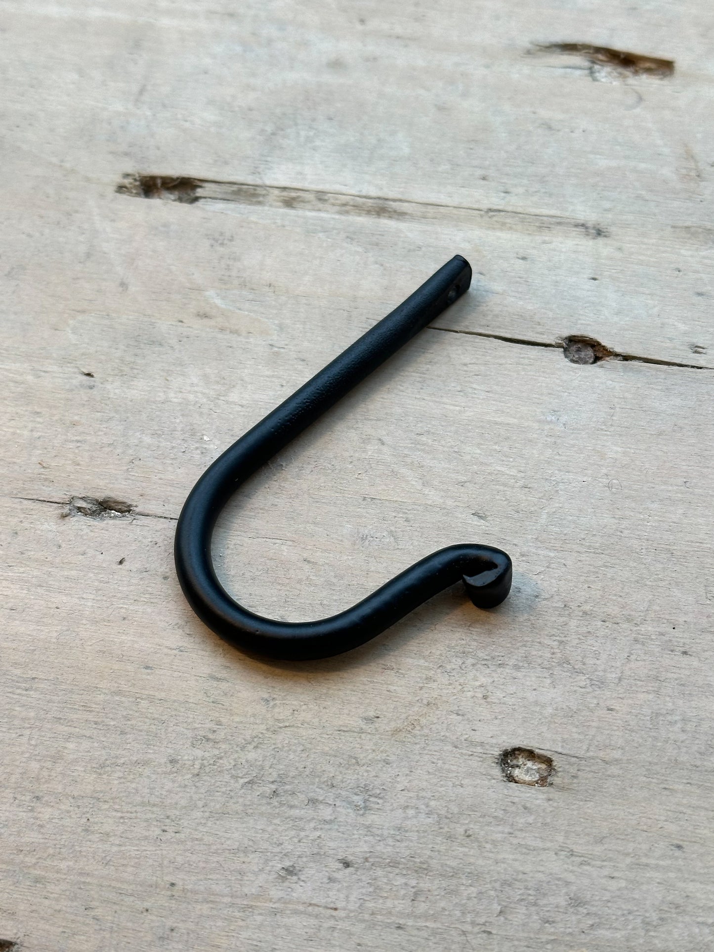 Simple Iron Hook | Black