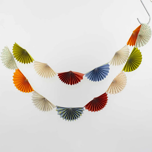 Fold Fan Garland