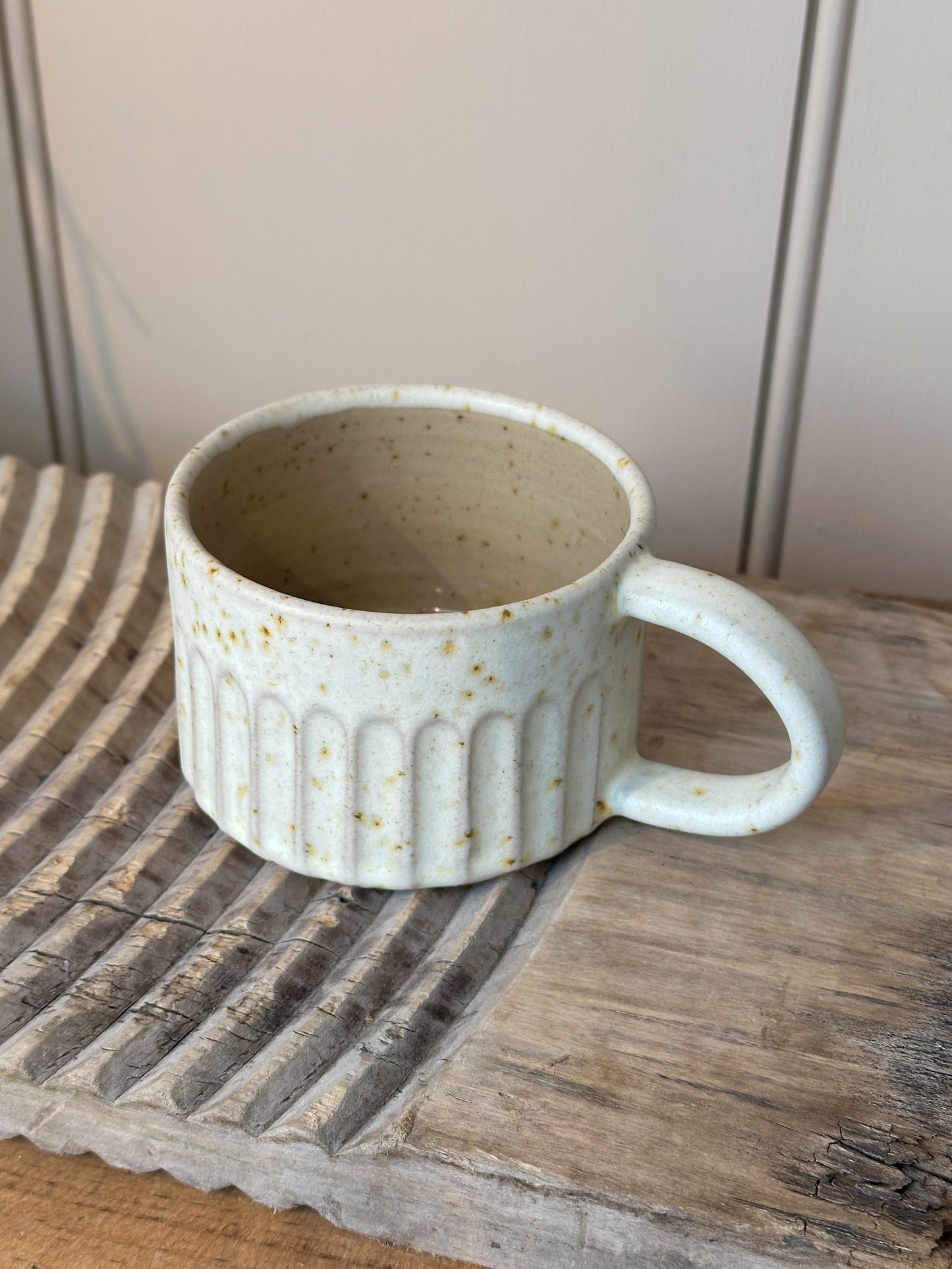 Fluted Shallow Mug | Bel Holland