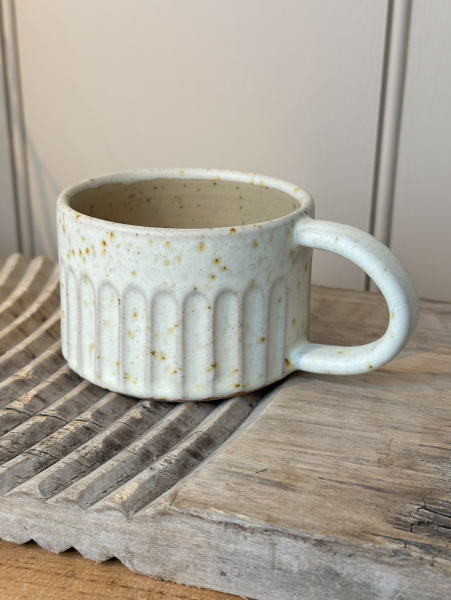 Fluted Shallow Mug | Bel Holland