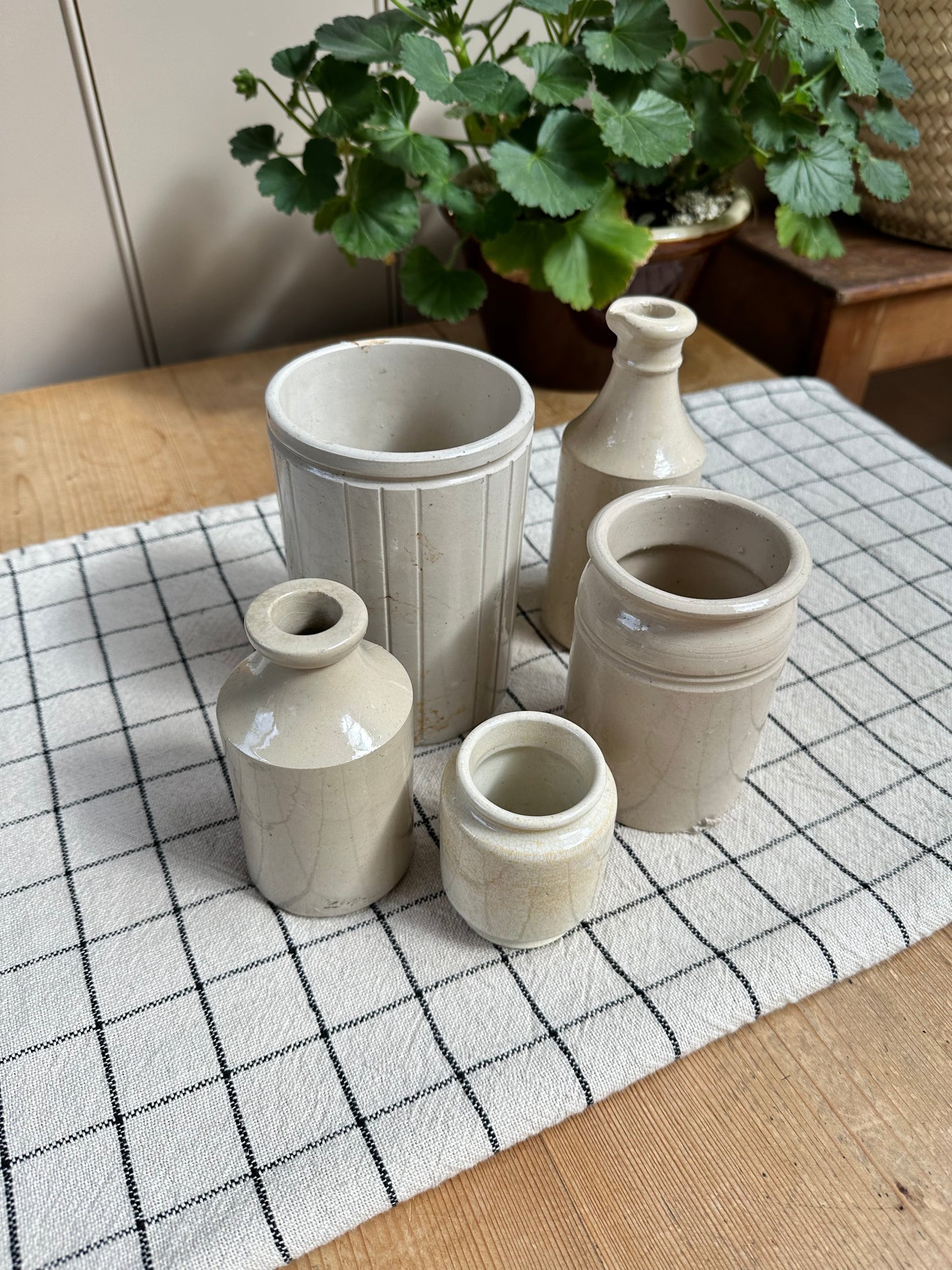 Vintage Oat Stoneware Set