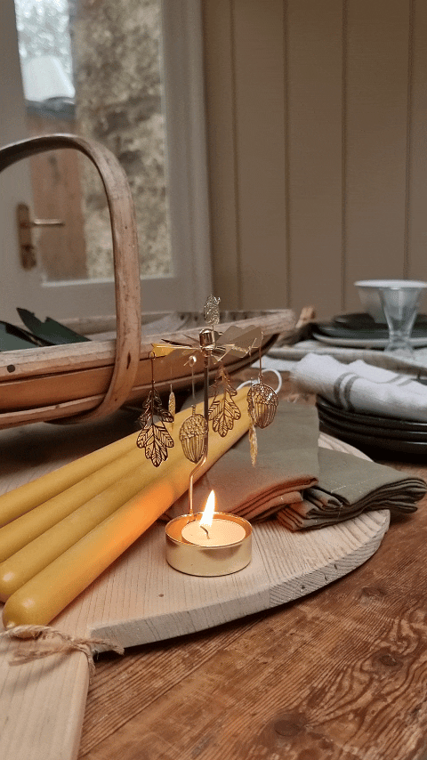 Oak Änglaspel Rotary Candle Holder