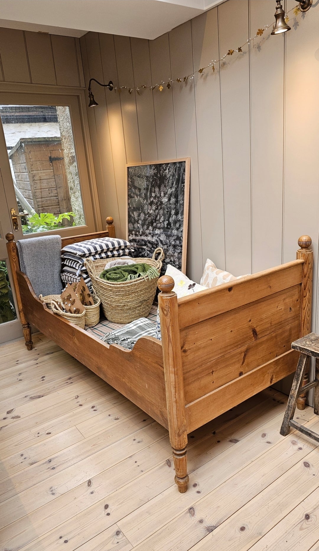 Child's Antique Sleigh Bed