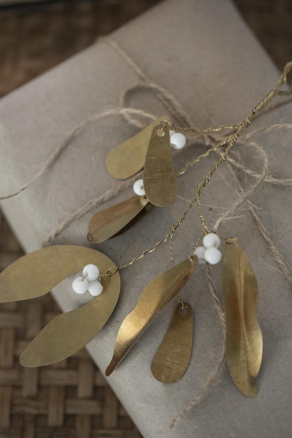 Gloria Brass Mistletoe | Small