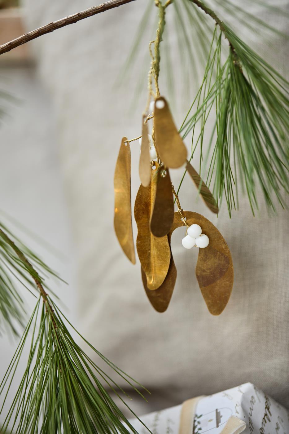 Gloria Brass Mistletoe | Small