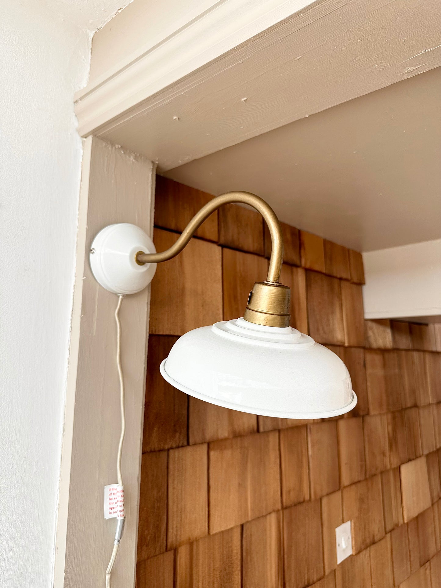 Birgith Wall Lamp | Antique White/Brass