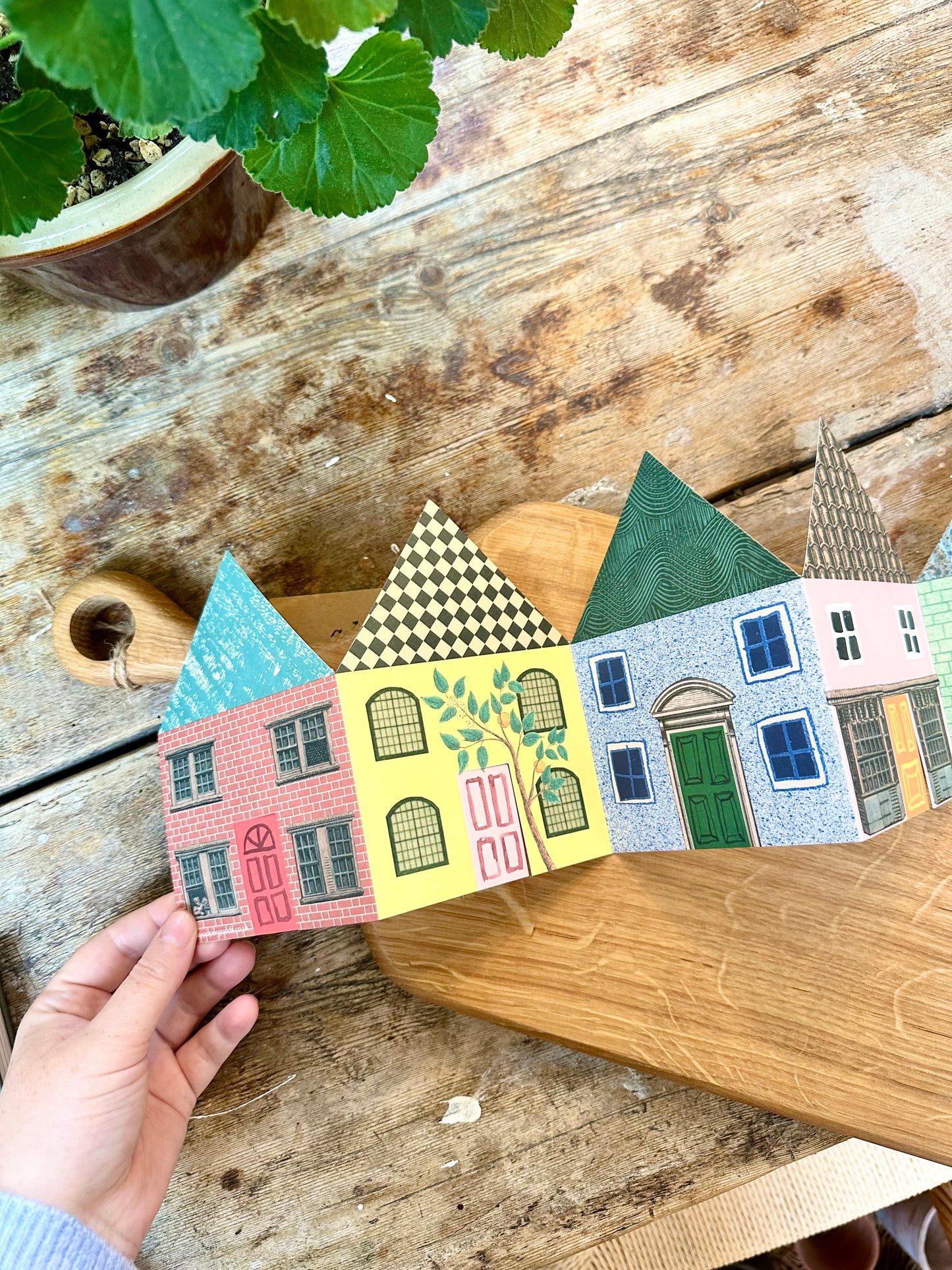 House Concertina Card