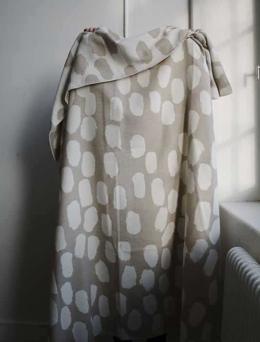 Dots Woven Blanket